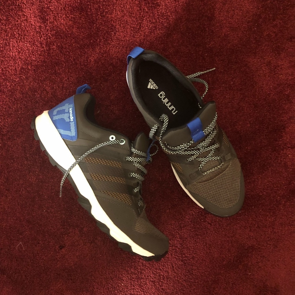 LIKE NEW! Adidas Kanadia TR7 running shoes!